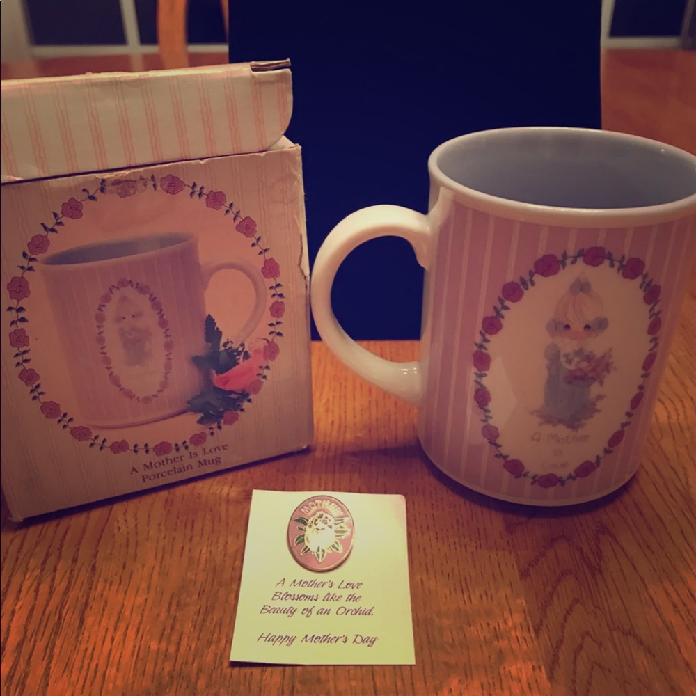 Precious Moments Mothers Mug and Mothers Day Pin